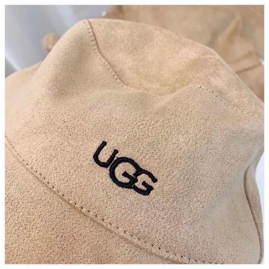 כובעי חורף UGG – תמונה 9