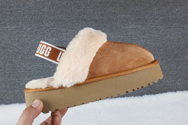 כפכפים פלטפורמה עם גומי UGG – תמונה 9