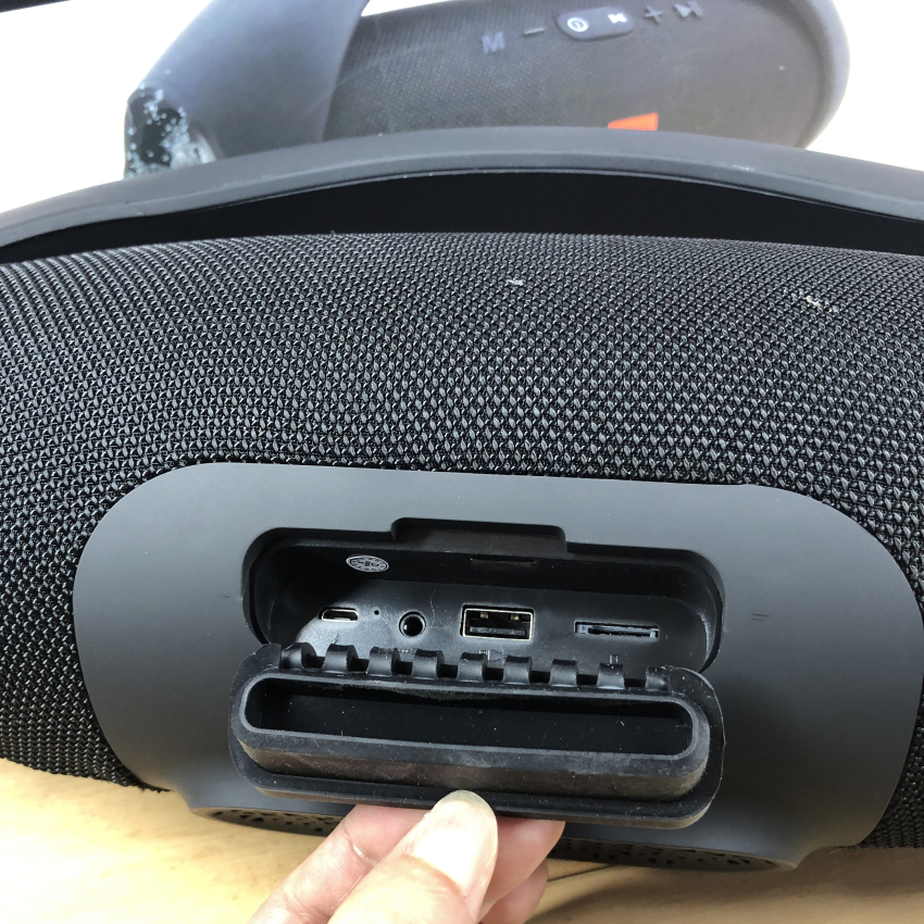 רמקול אלחוטי נייד JBL – תמונה 8