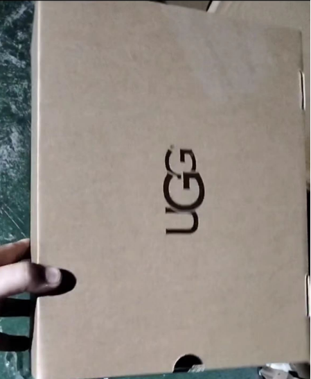 כפכפים UGG – תמונה 17