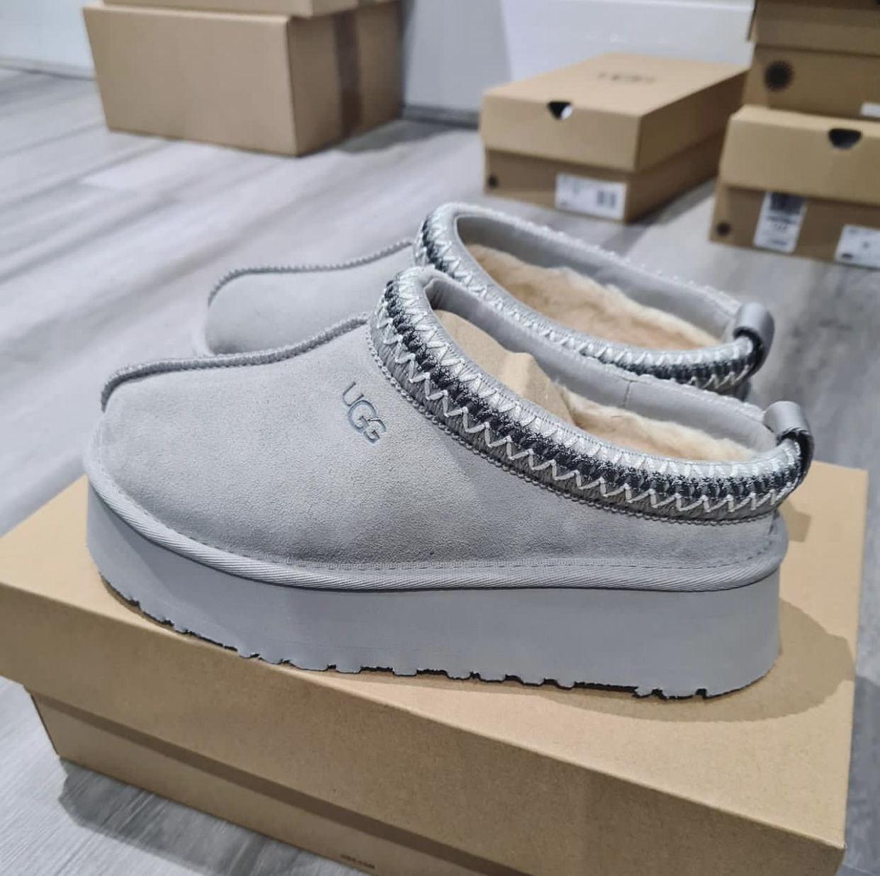 כפכפים UGG – תמונה 14