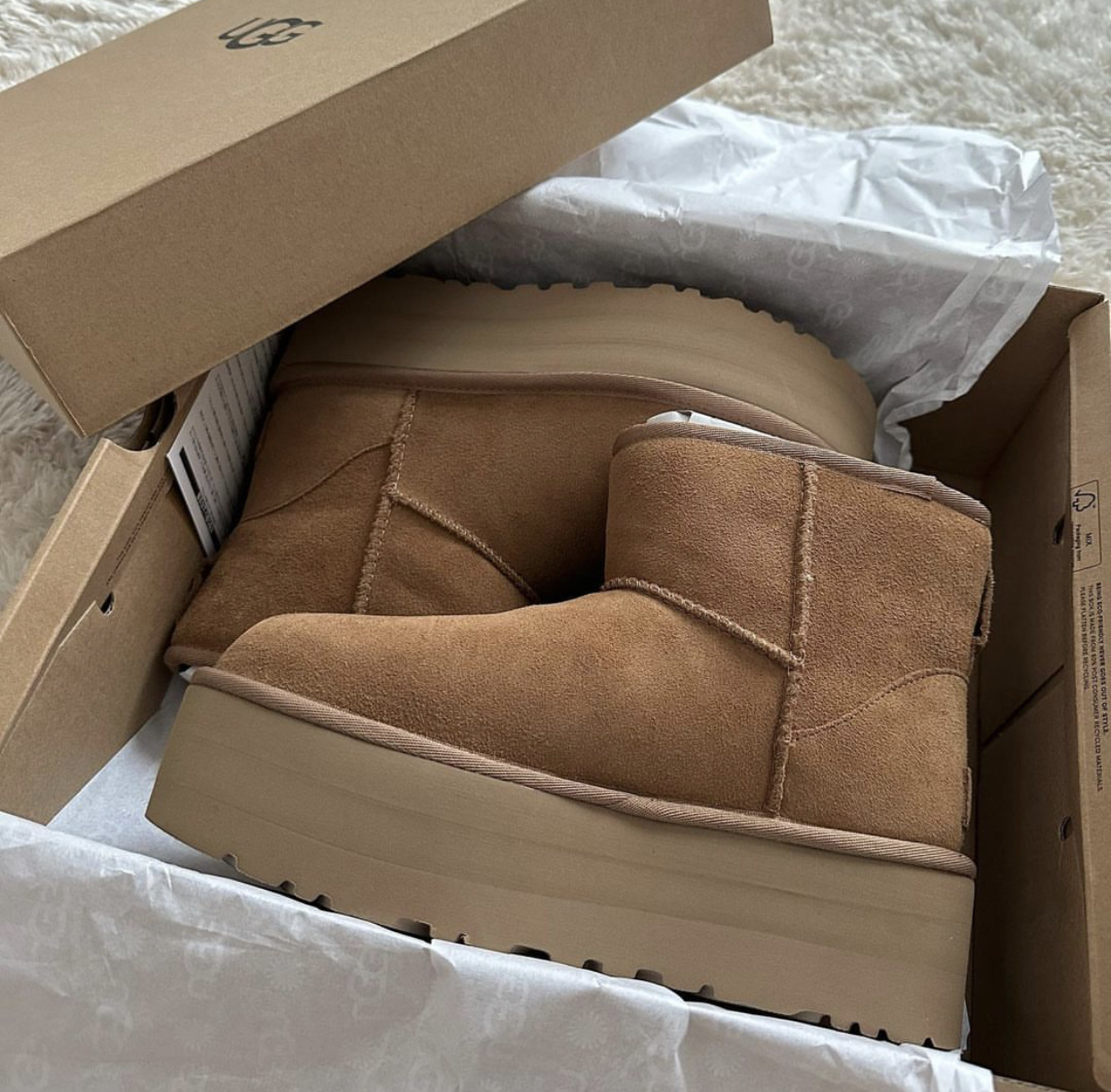 מגפיים UGG מידי