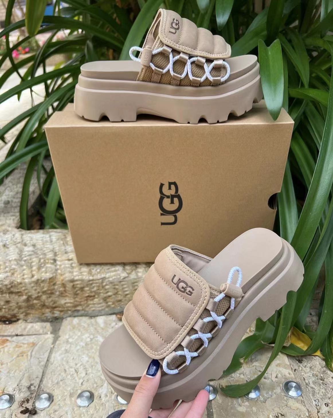 כפכפים UGG – תמונה 5