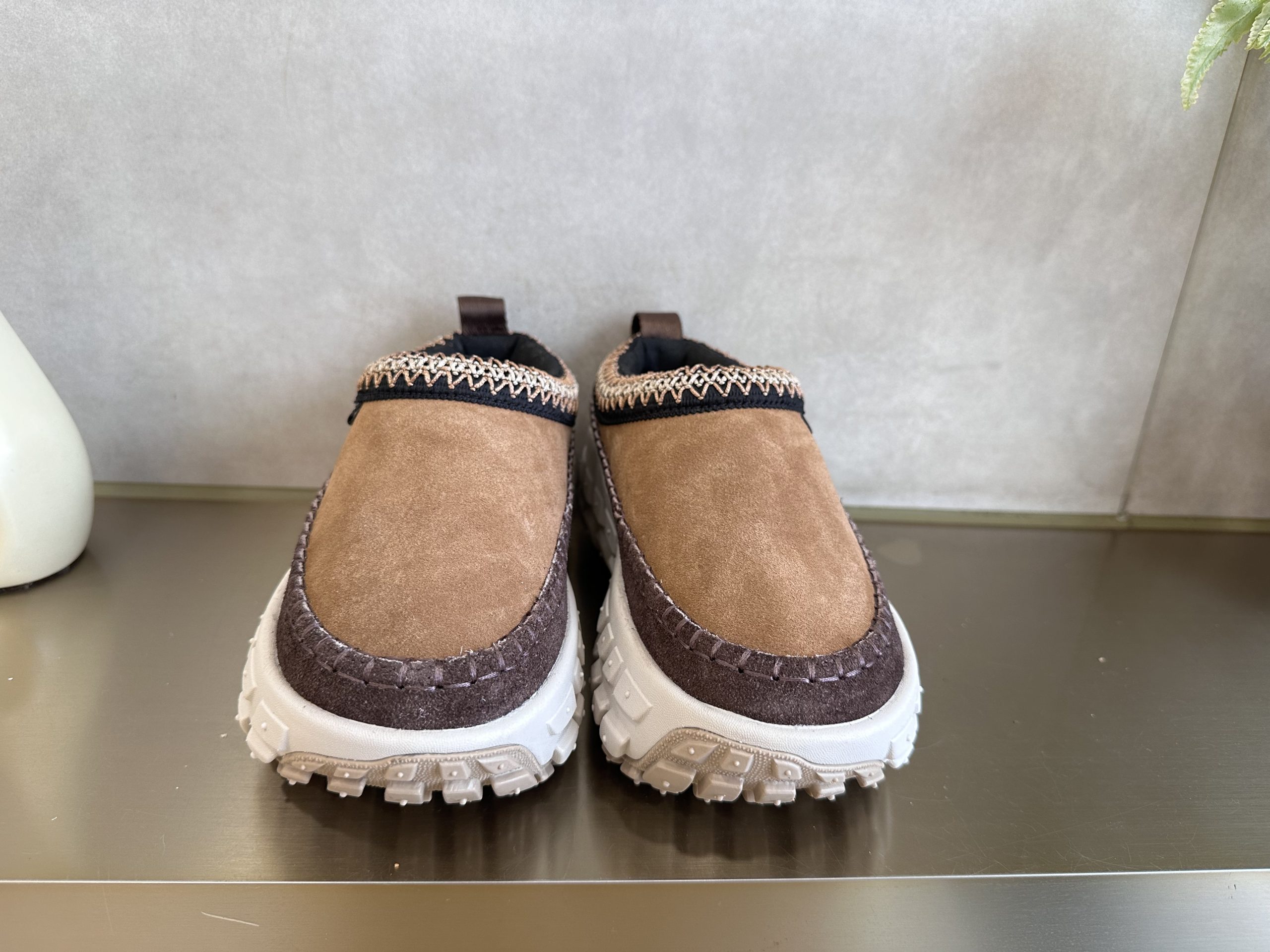 כפכפים פלטפורמה UGG – תמונה 3