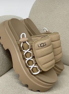 כפכפים UGG