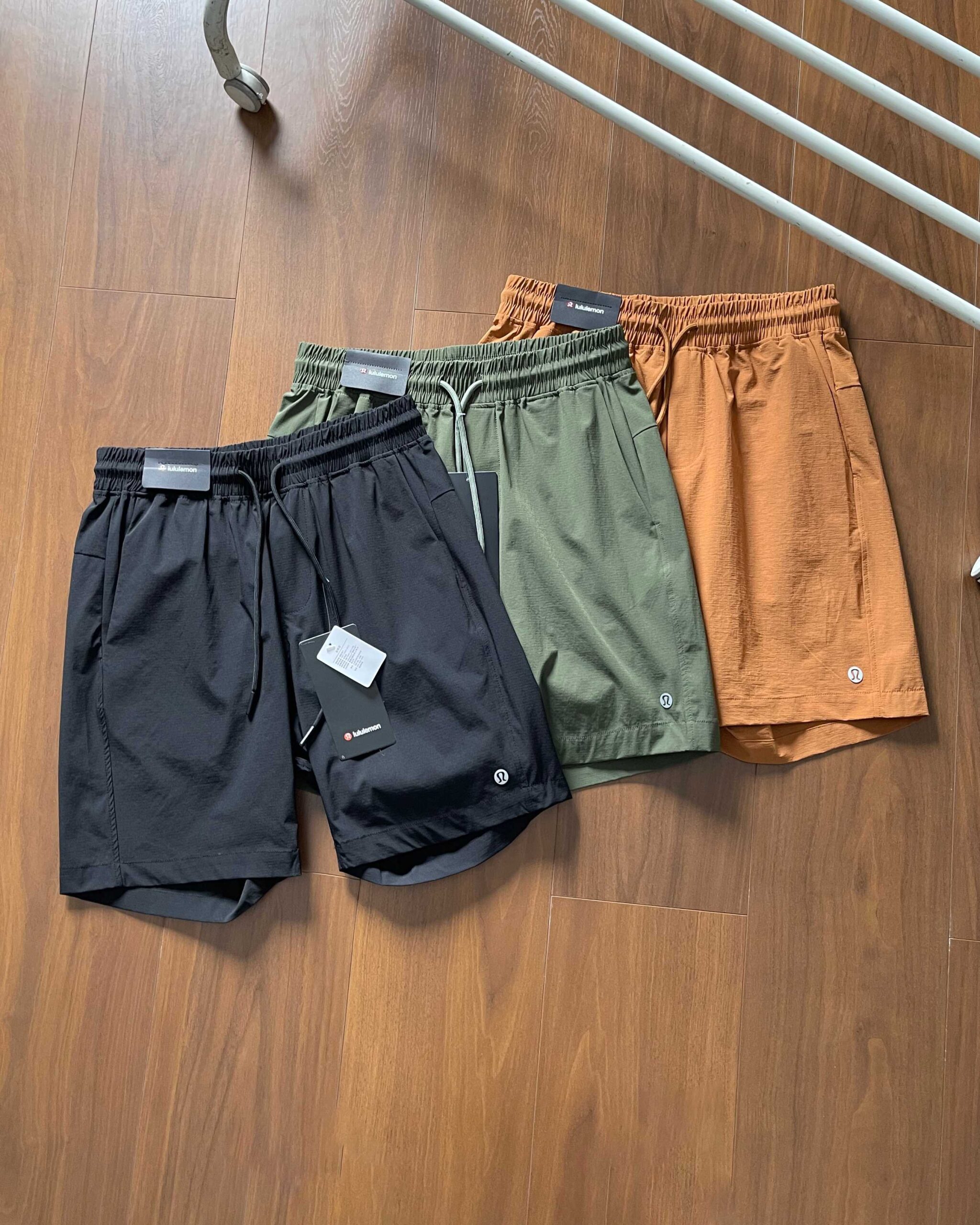 מכנסיים קצרים לולו למון לגבר