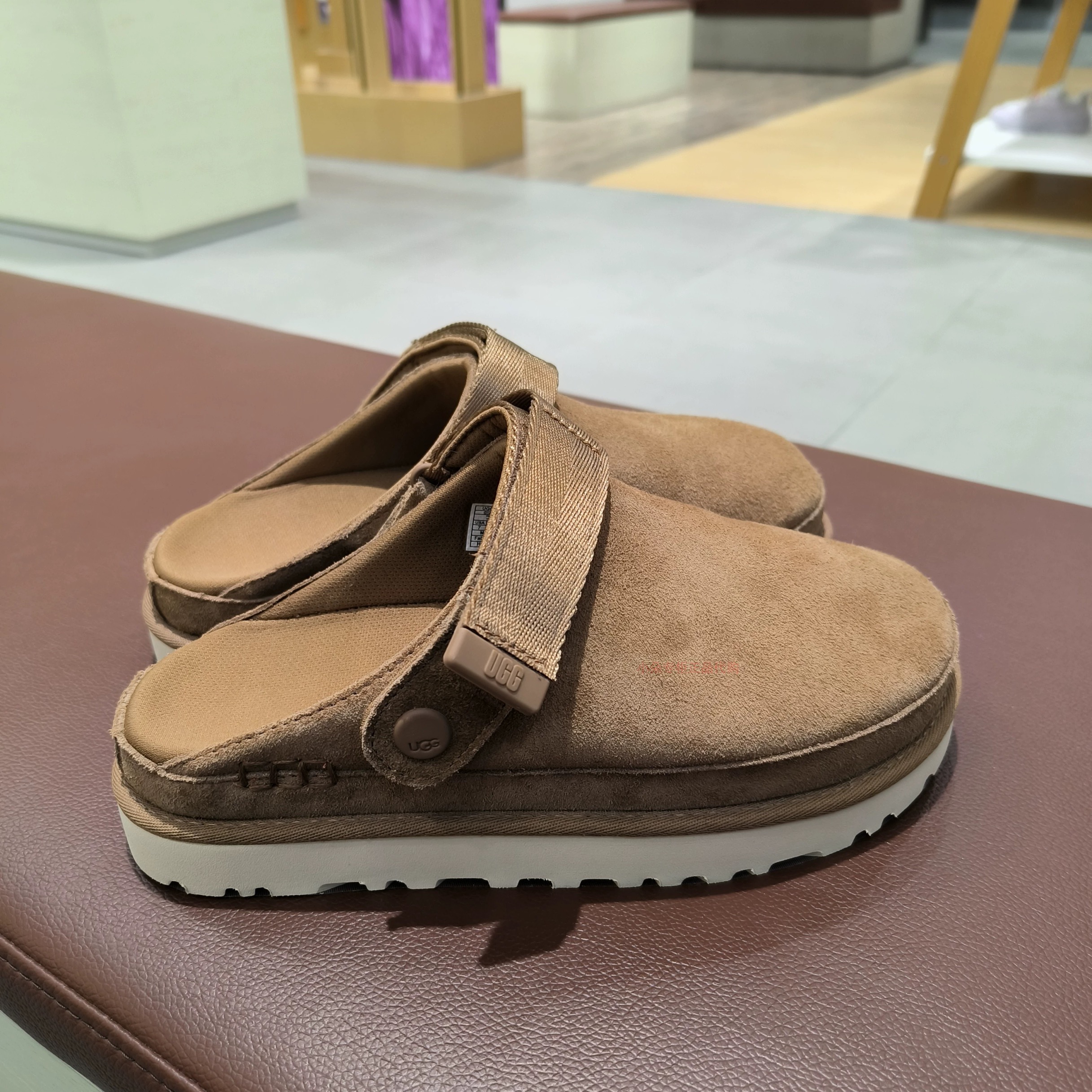 כפכפים UGG – תמונה 5