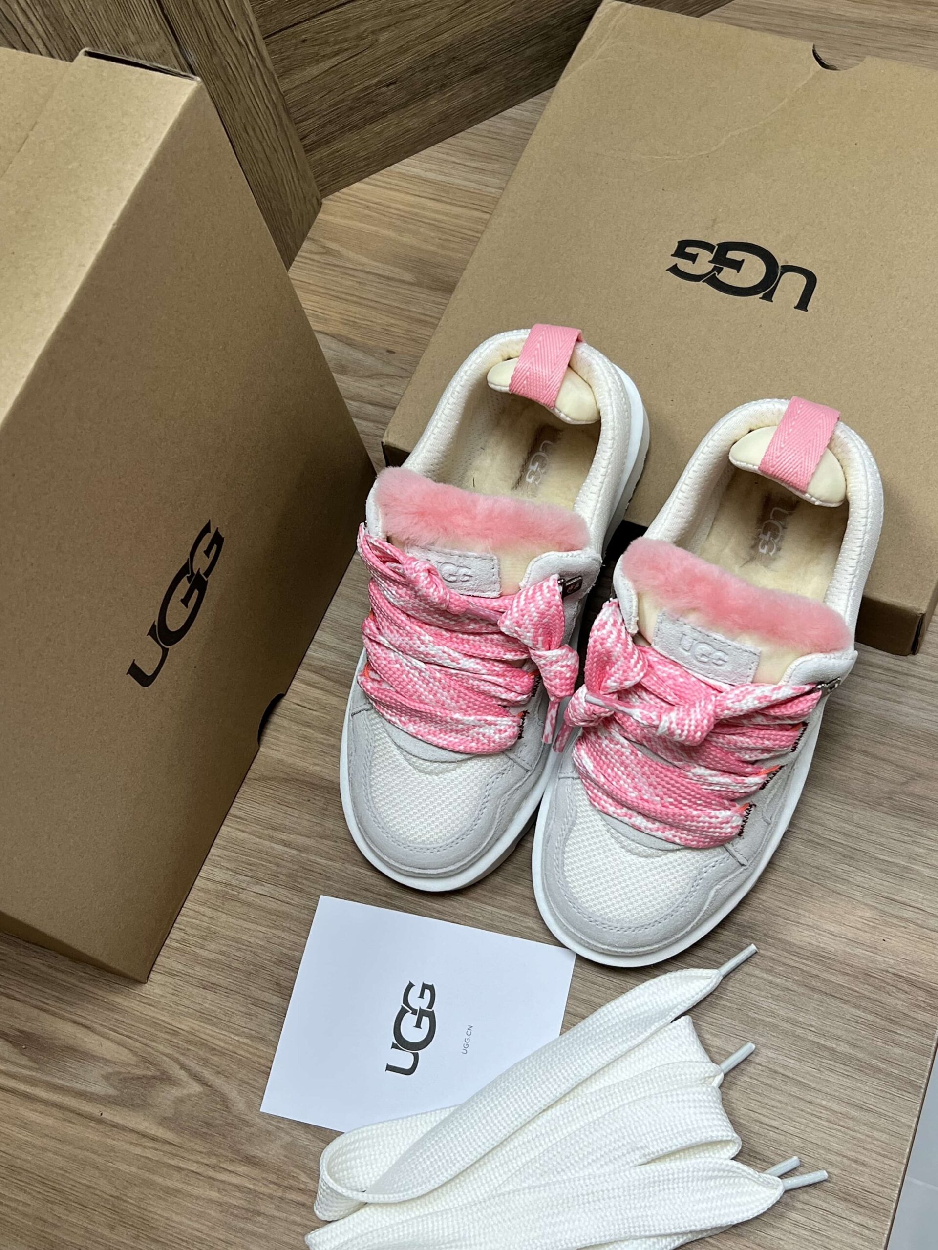 נעליים UGG – תמונה 23