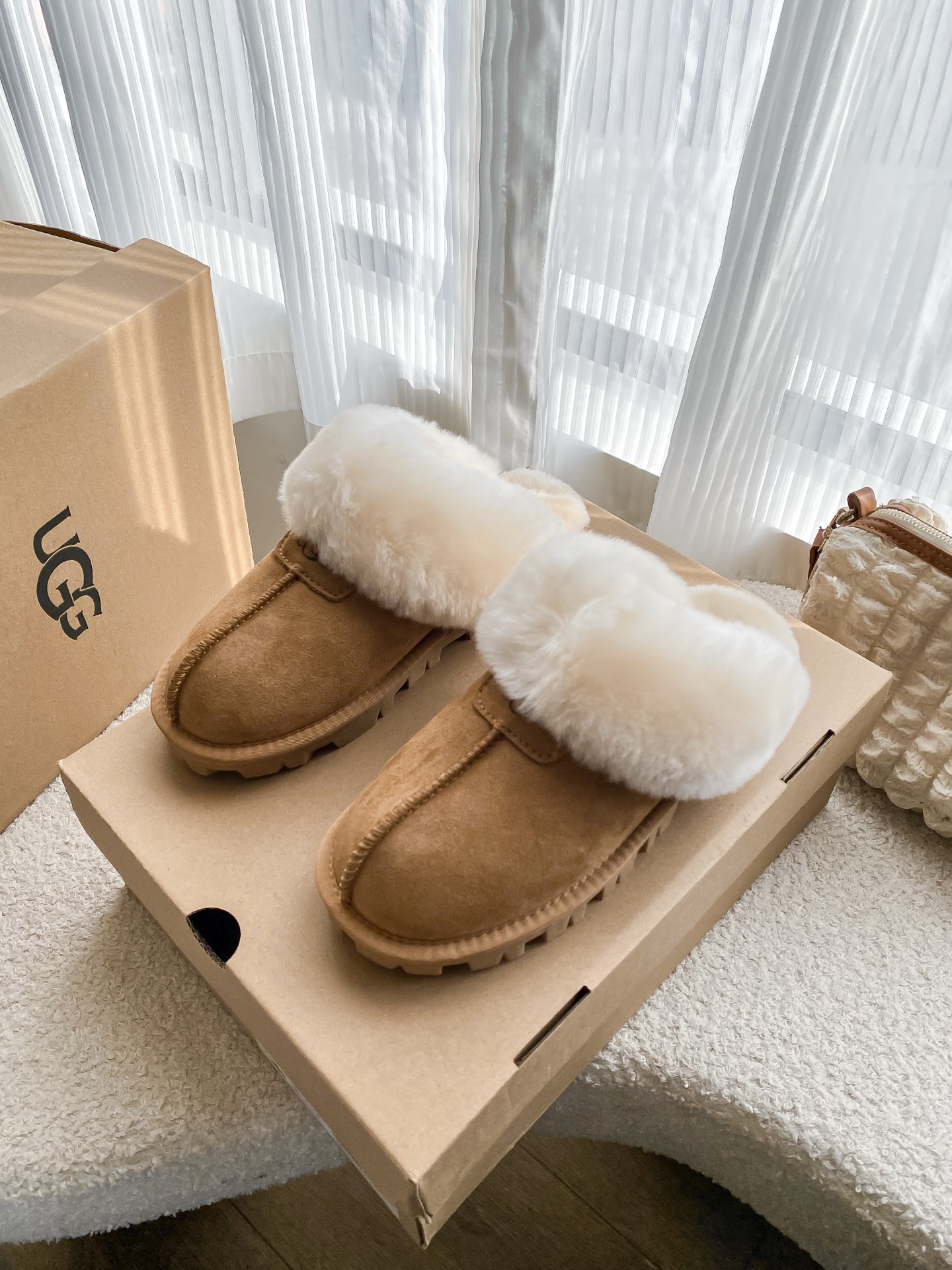נעלי בית UGG – תמונה 9