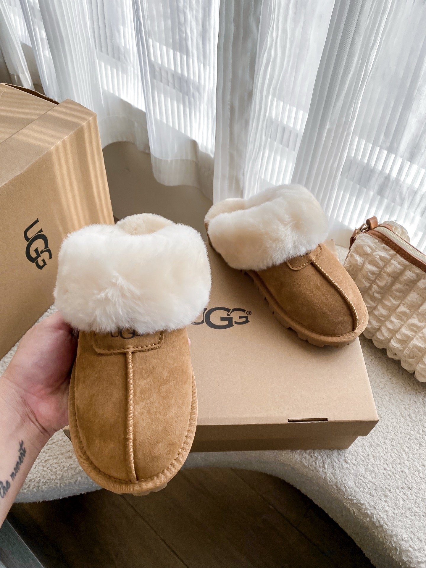 נעלי בית UGG – תמונה 8