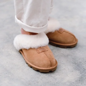 נעלי בית UGG