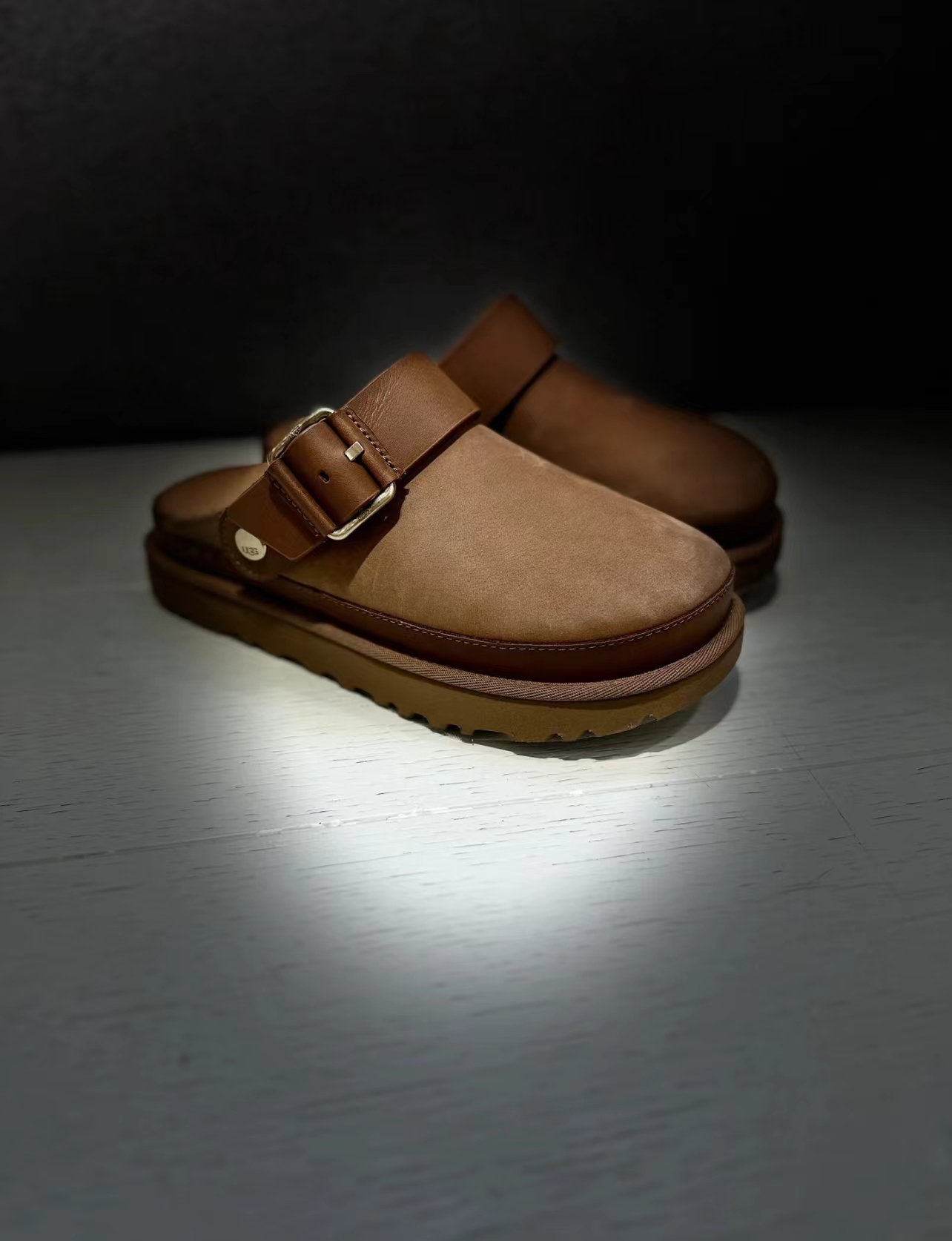 כפכפים UGG גולדן סטאר – תמונה 8