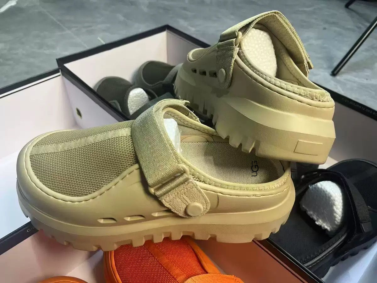 כפכפים UGG – תמונה 11