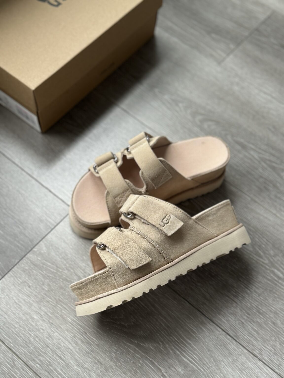 כפכפים UGG – תמונה 10
