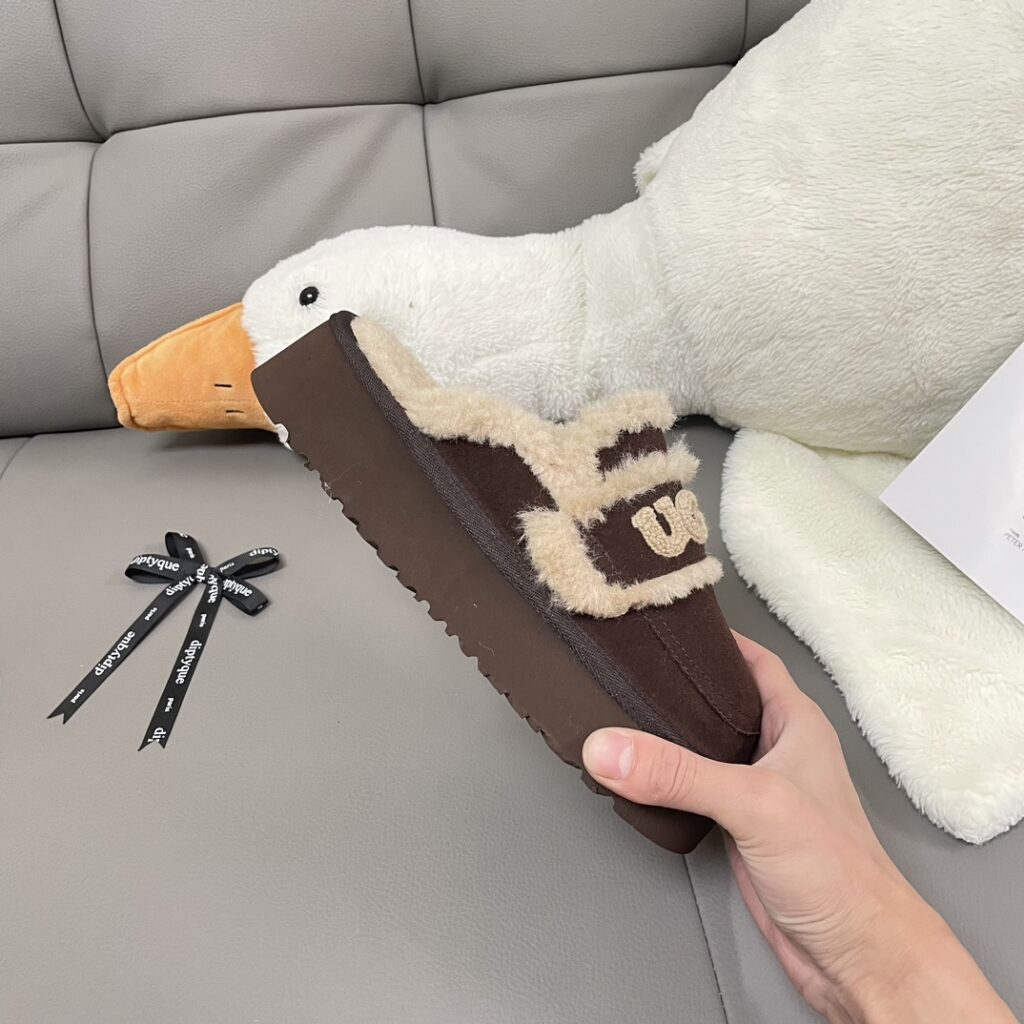 כפכפים UGG – תמונה 9