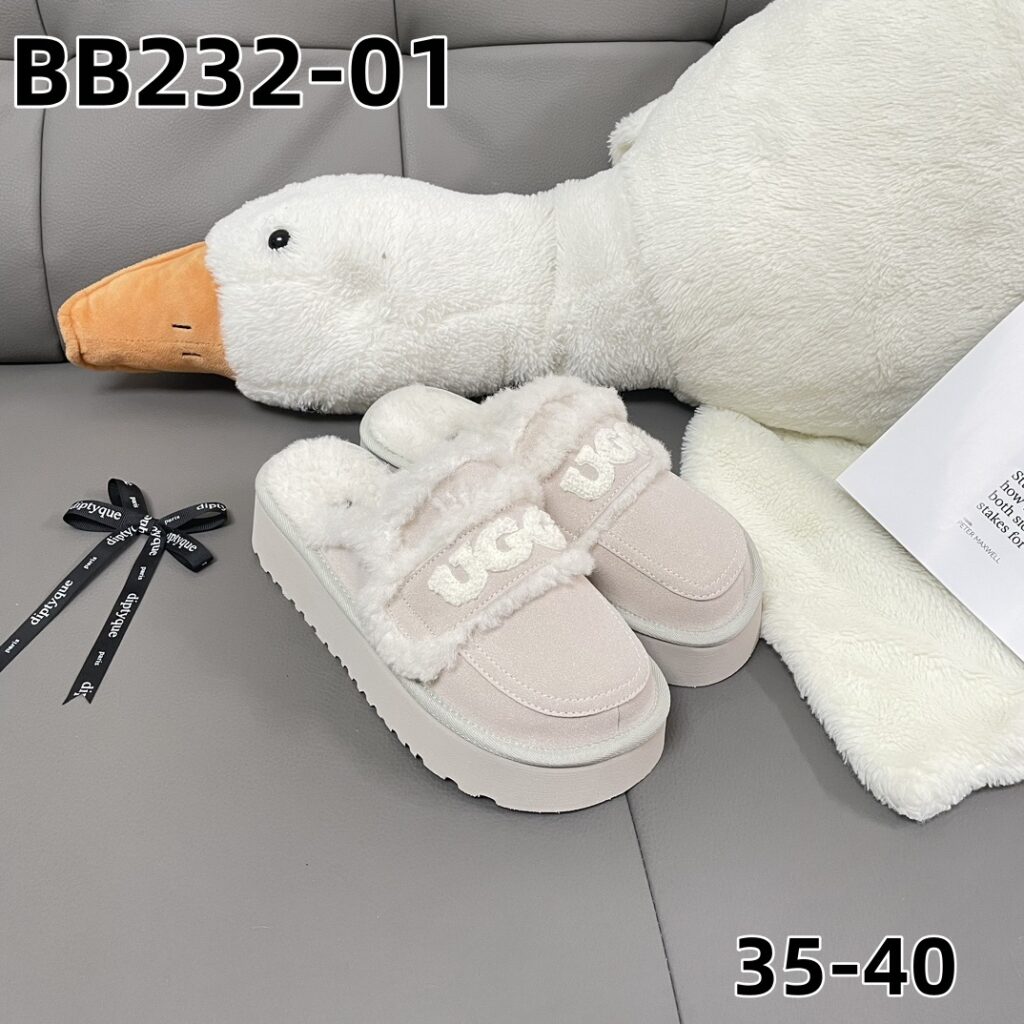 כפכפים UGG – תמונה 3