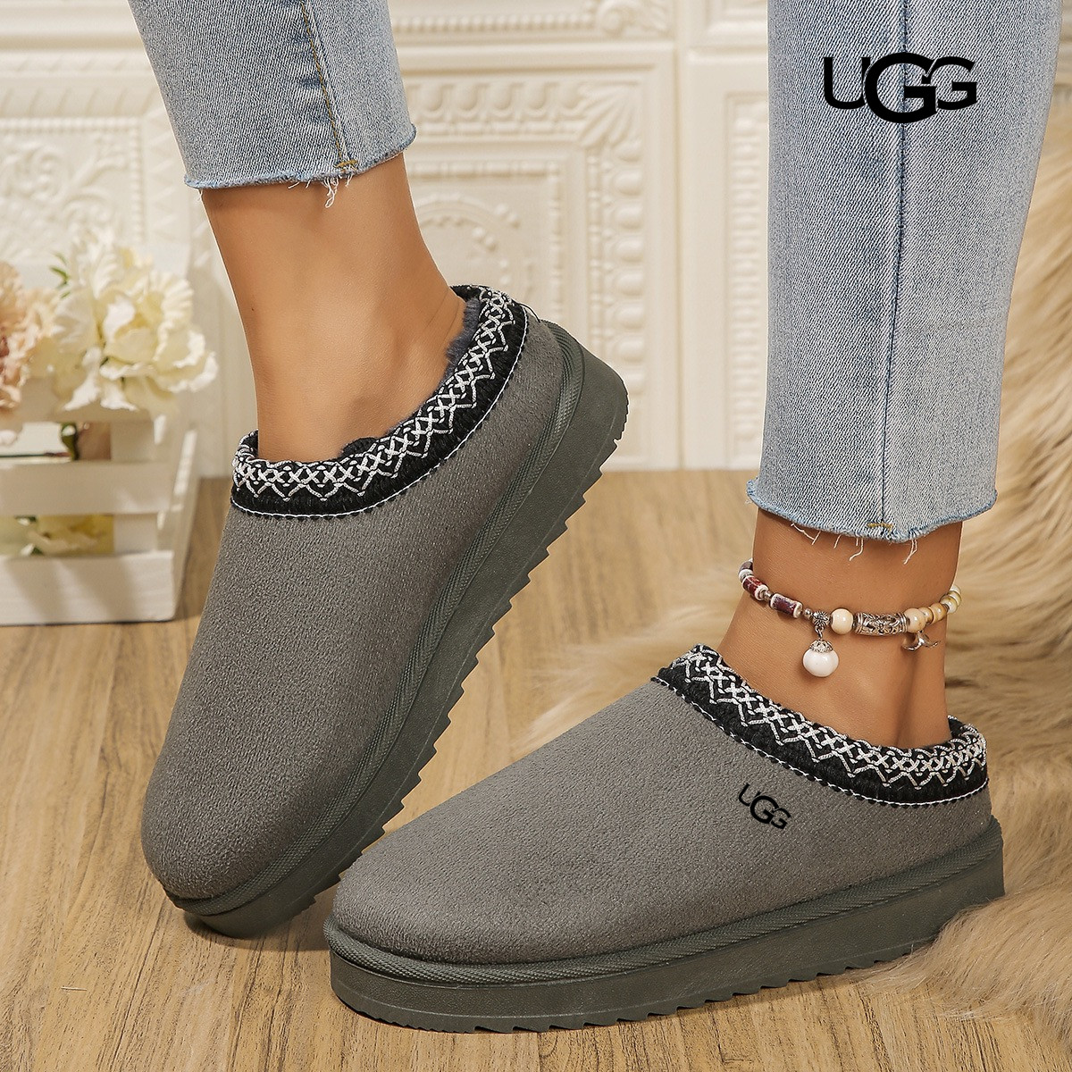 כפכפים UGG