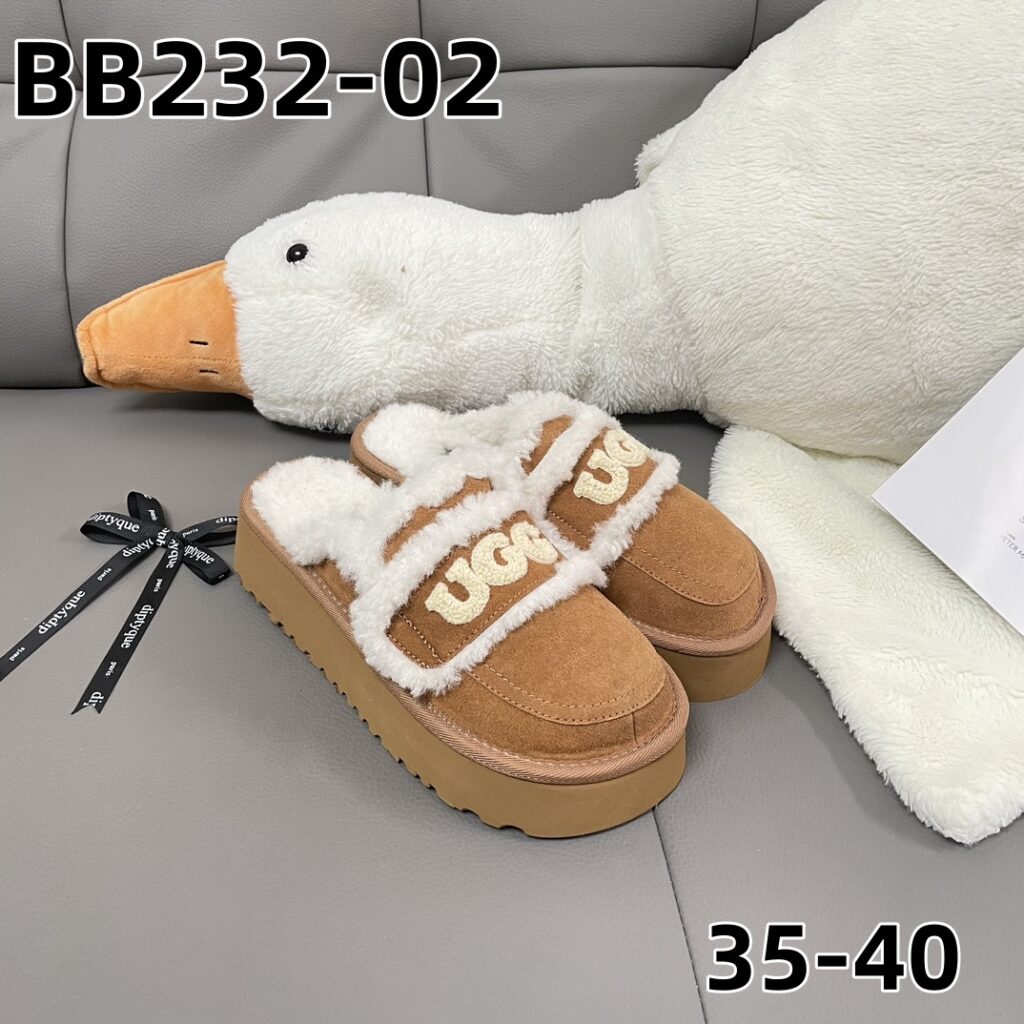 כפכפים UGG – תמונה 4