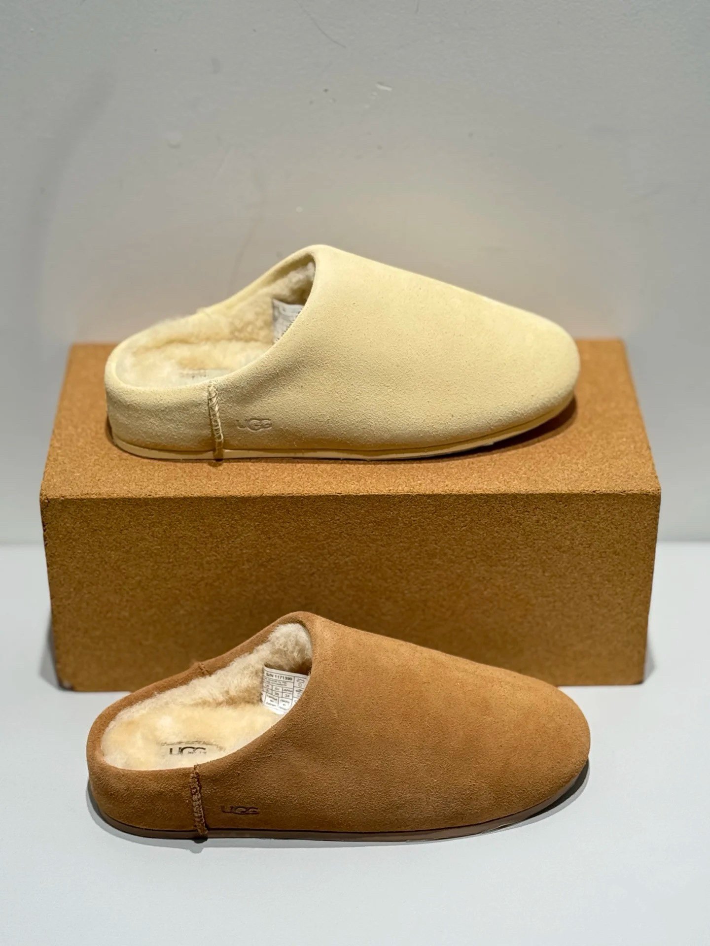 כפכפים UGG – תמונה 10