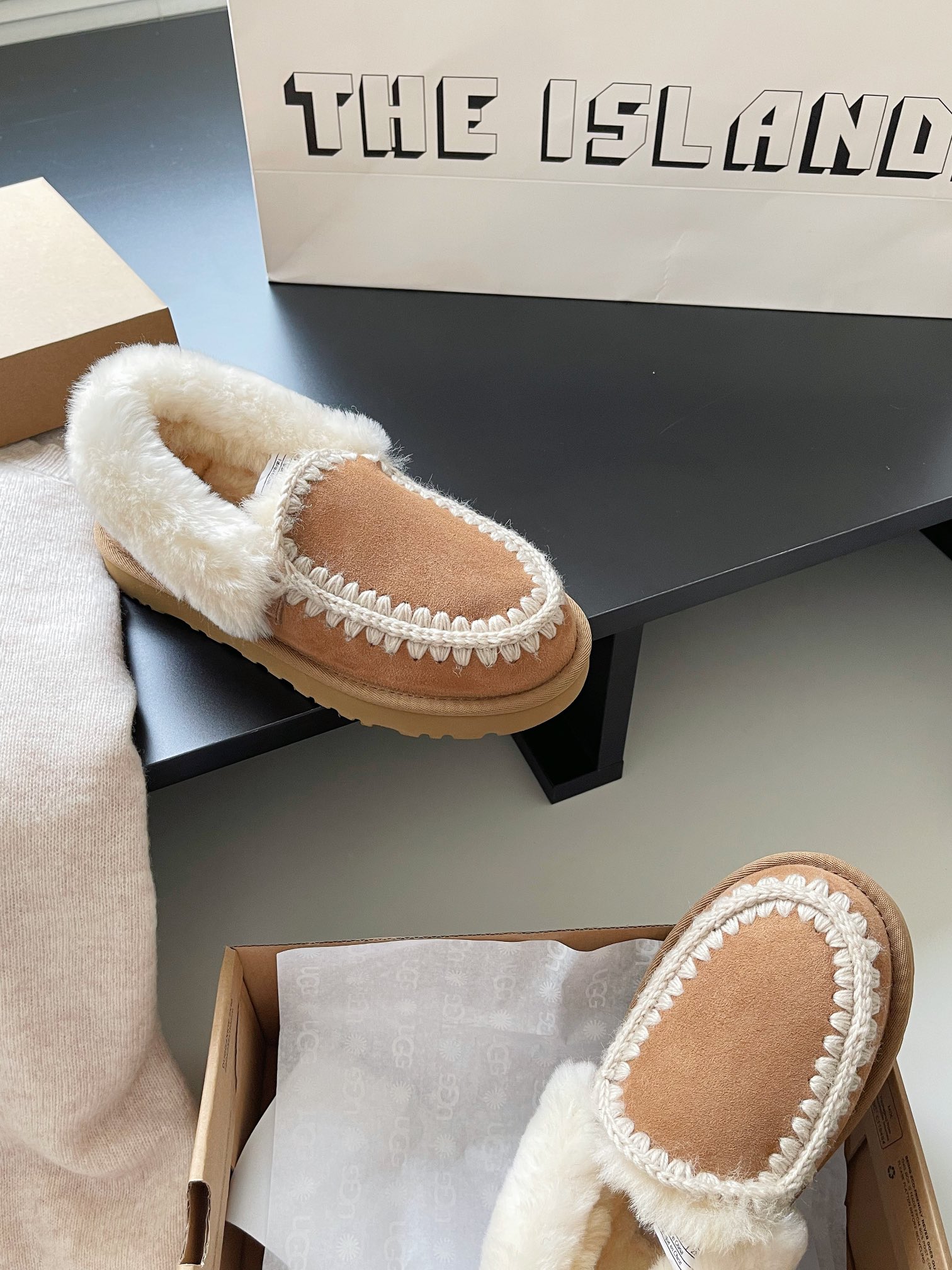כפכפים UGG – תמונה 8