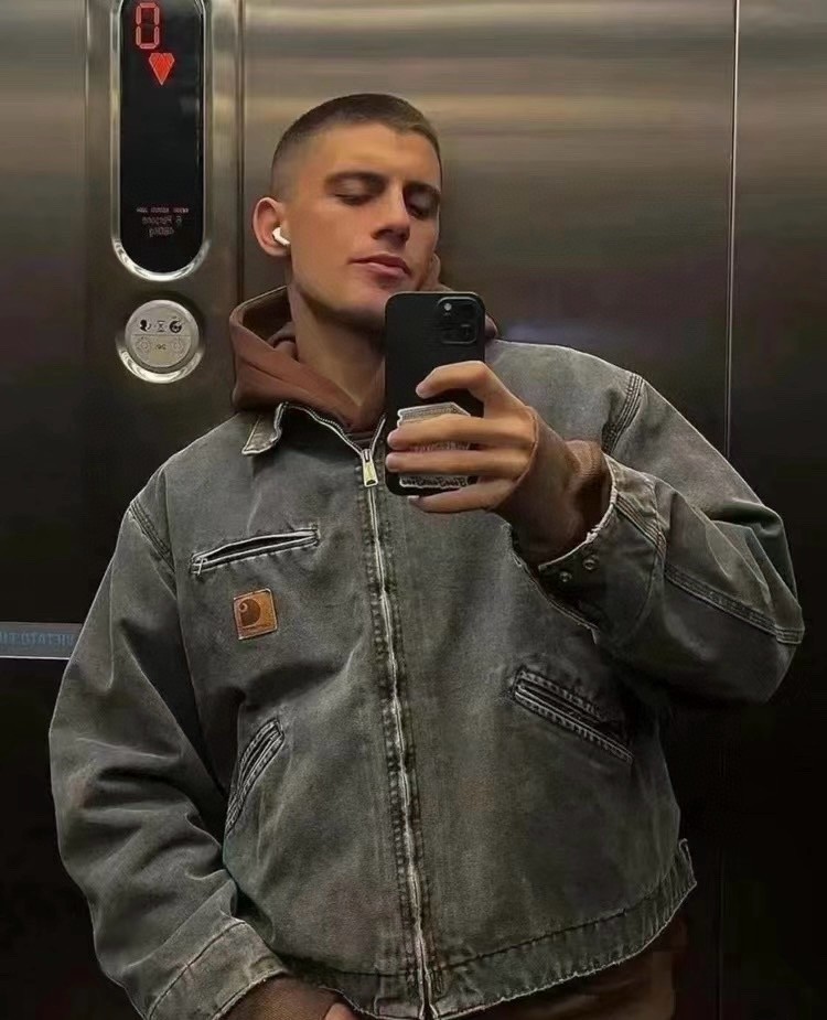 מעיל Carhartt
