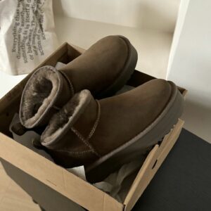 מגפיים UGG