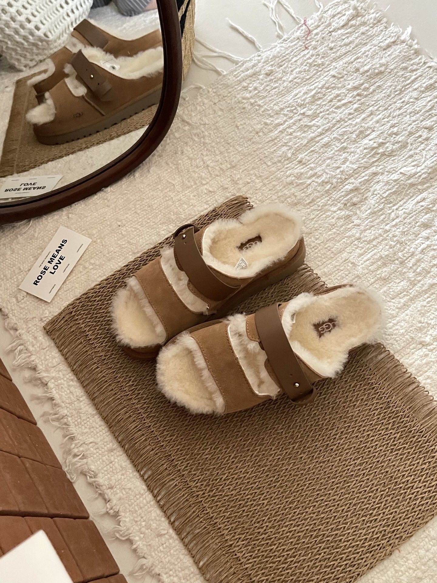 כפכפים UGG – תמונה 7