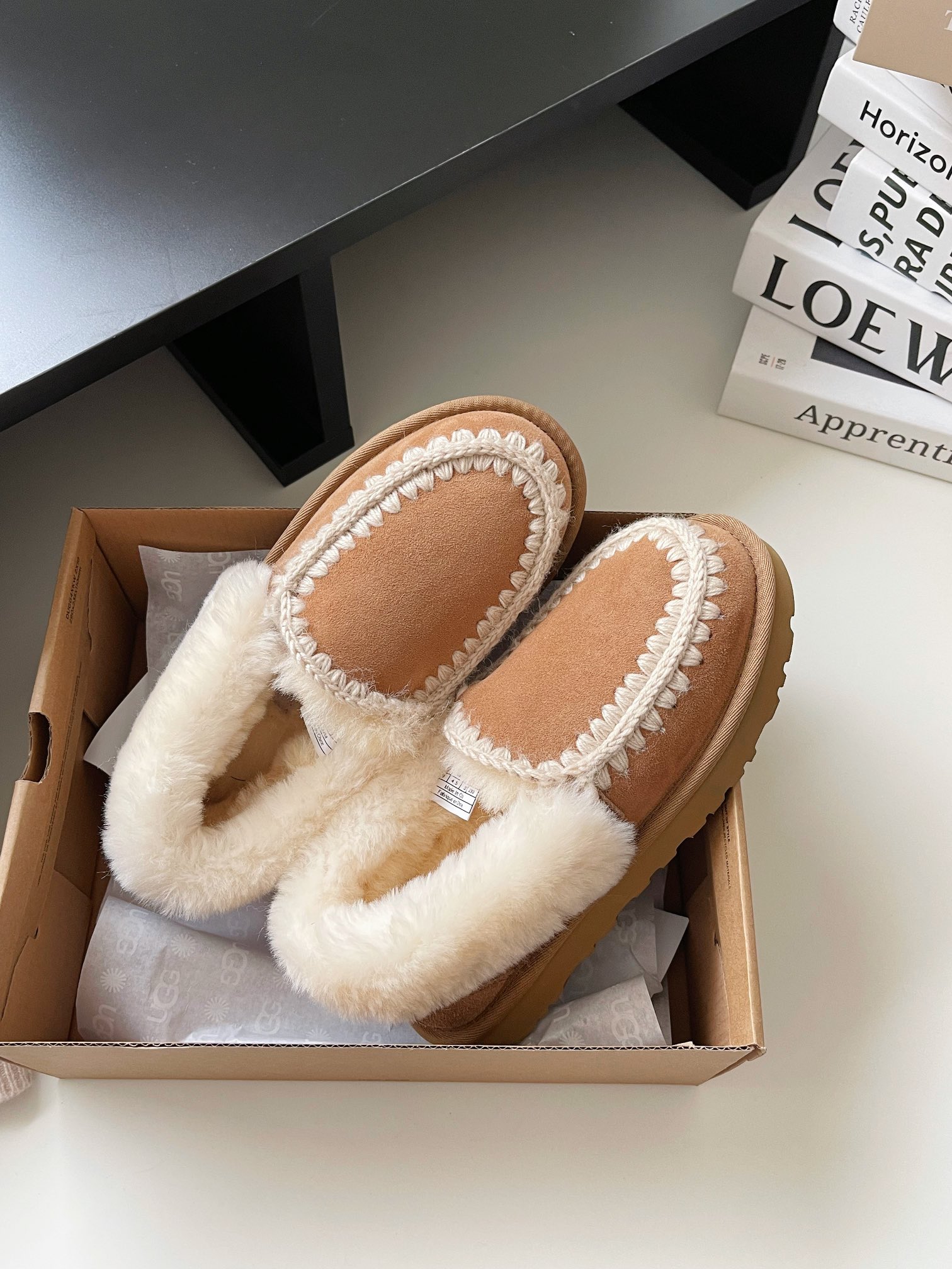 כפכפים UGG – תמונה 9