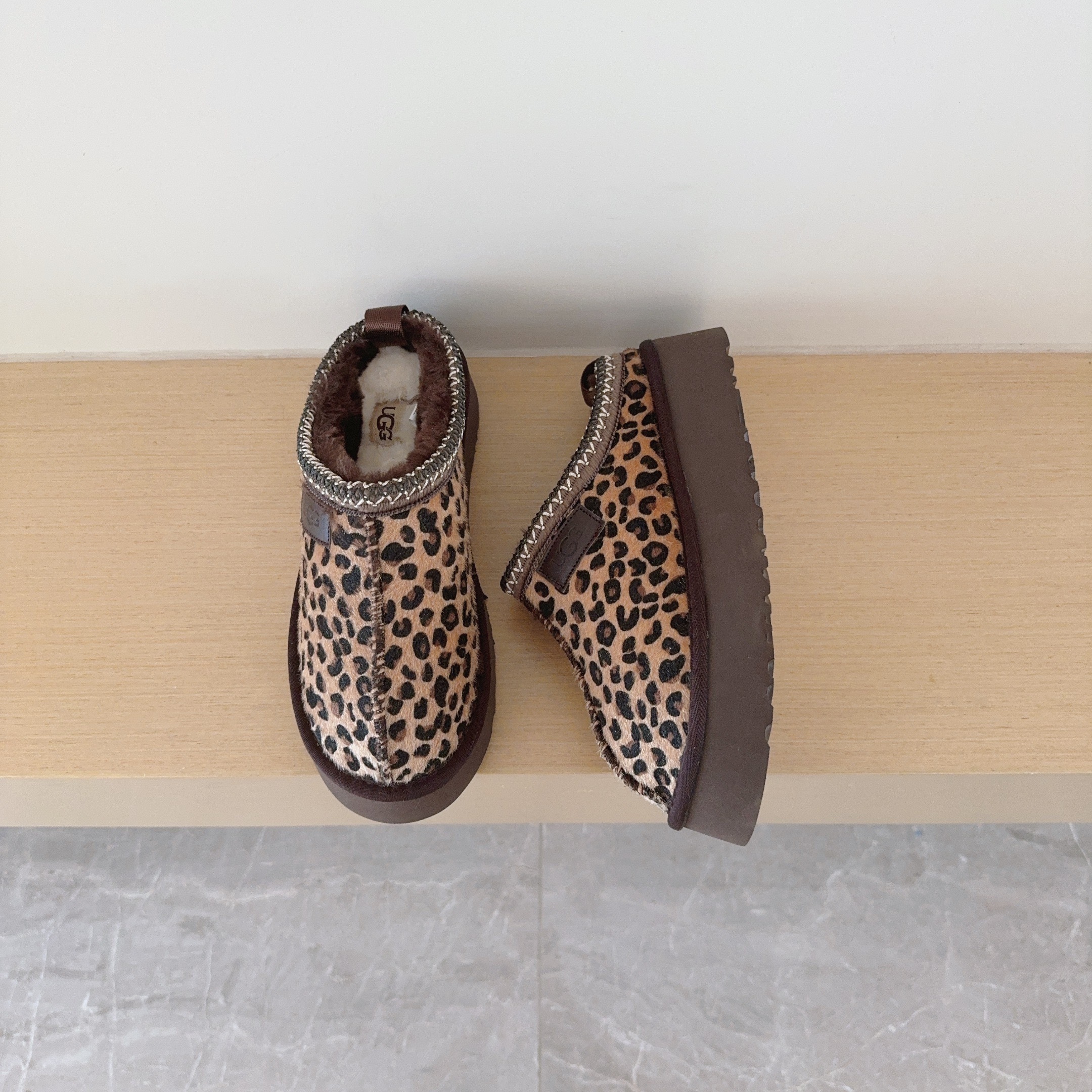 כפכפים UGG מנומר – תמונה 7