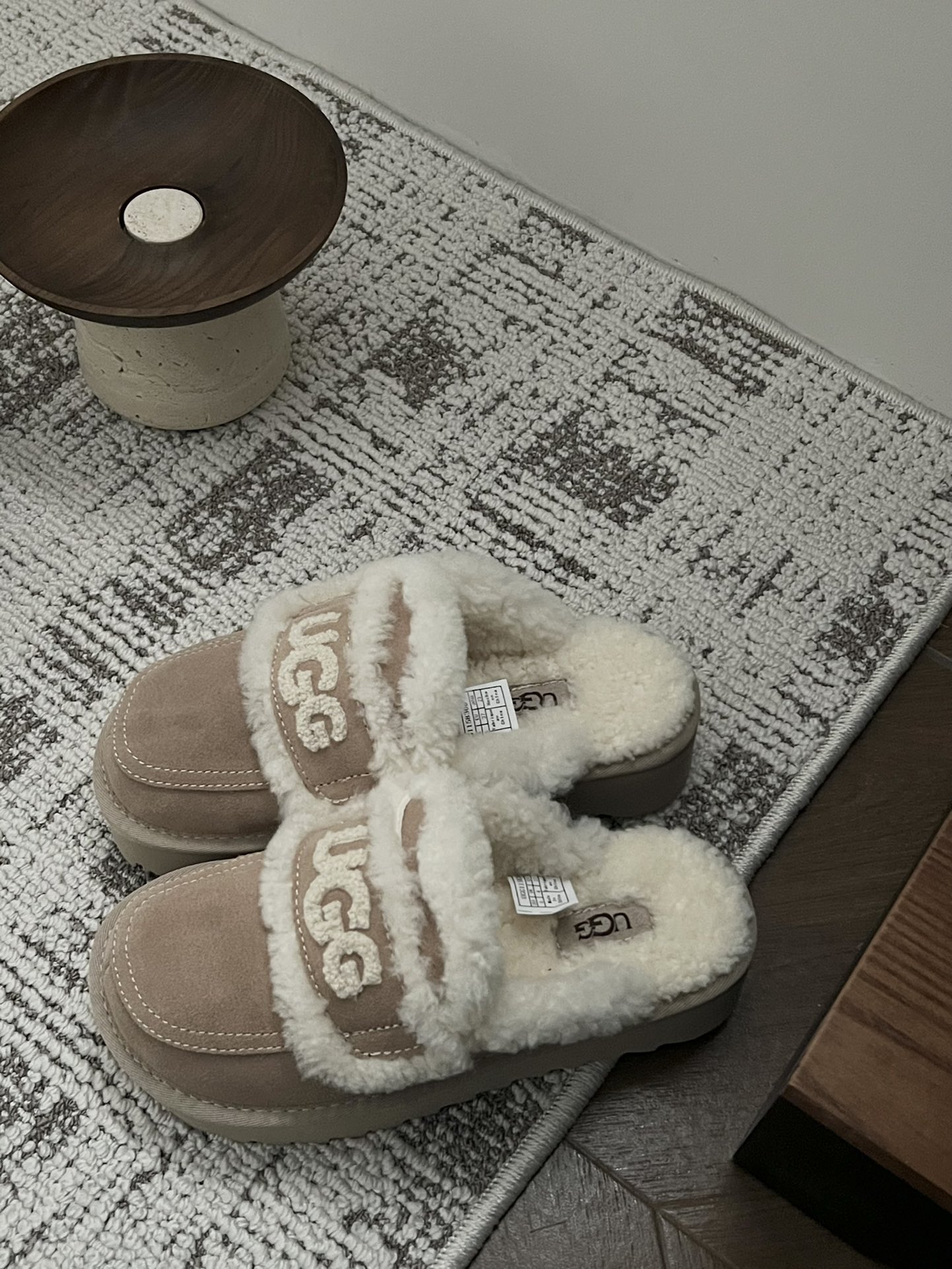 כפכפים UGG – תמונה 9