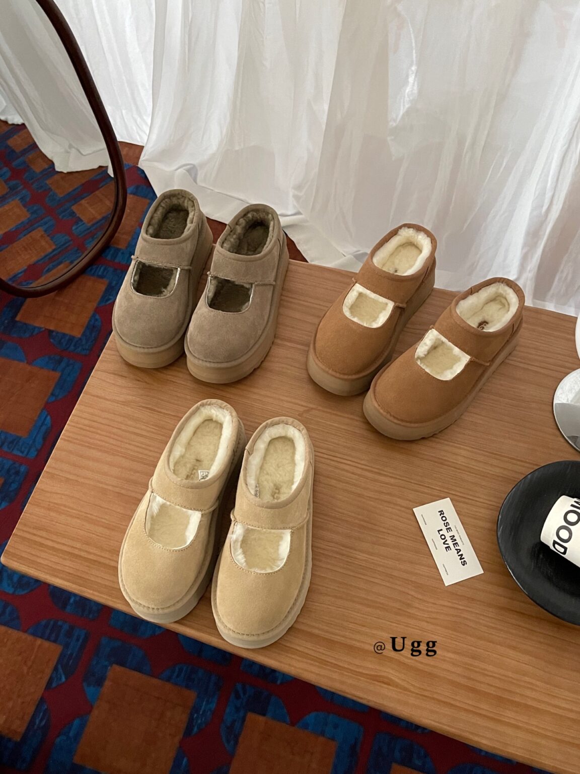 נעלי בובה ugg