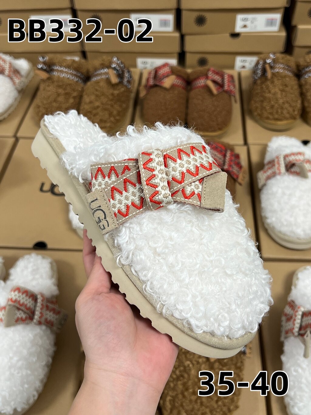כפכפים UGG – תמונה 4