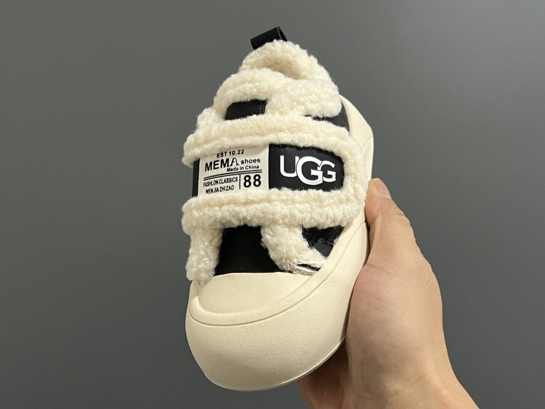 נעליים UGG ילדים