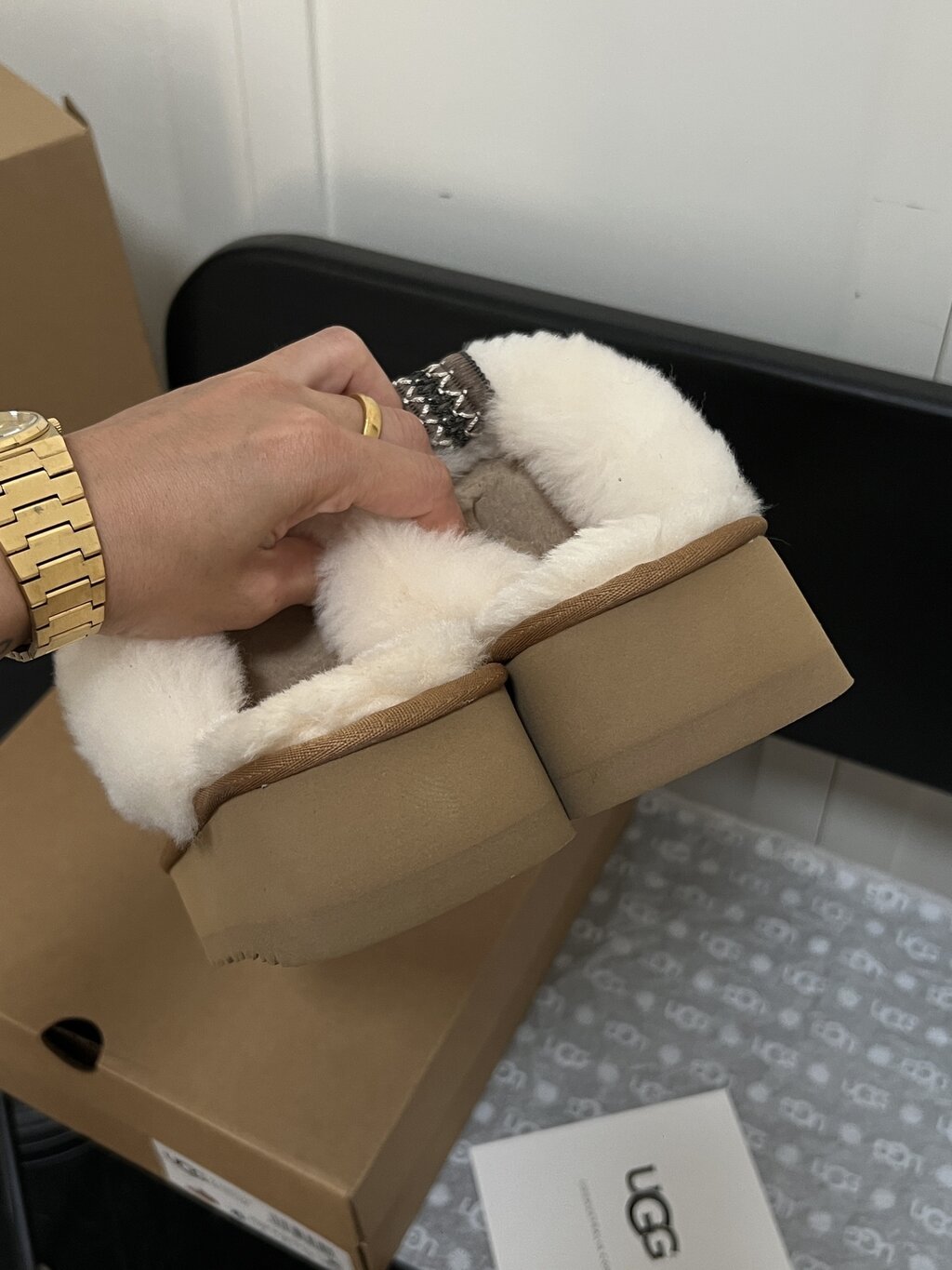 כפכפים UGG – תמונה 4