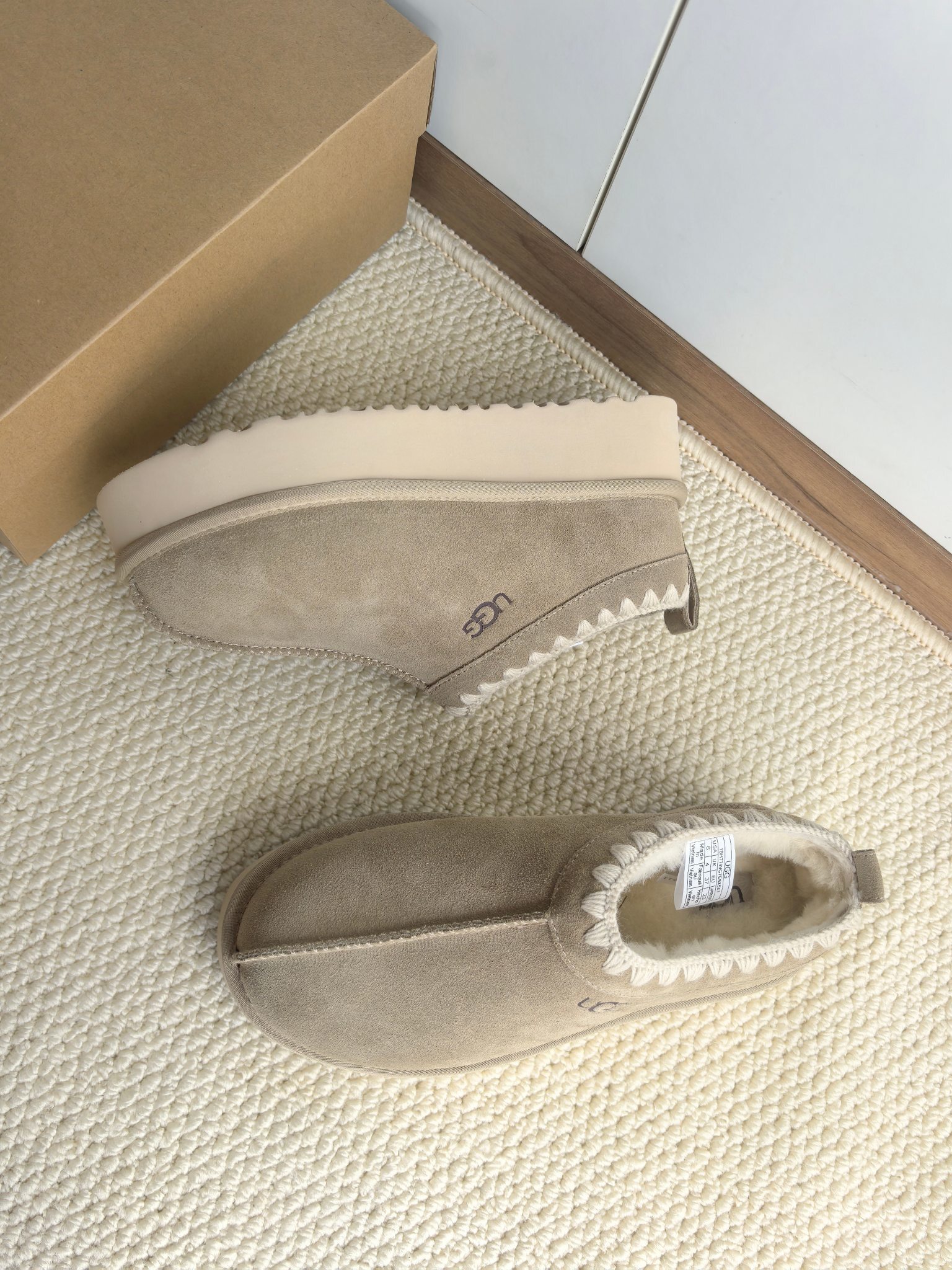 כפכפים UGG רקומות – תמונה 7