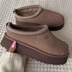 כפכפים UGG Tazz