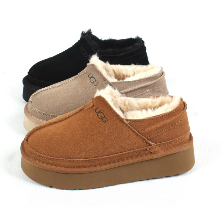 כפכפים UGG