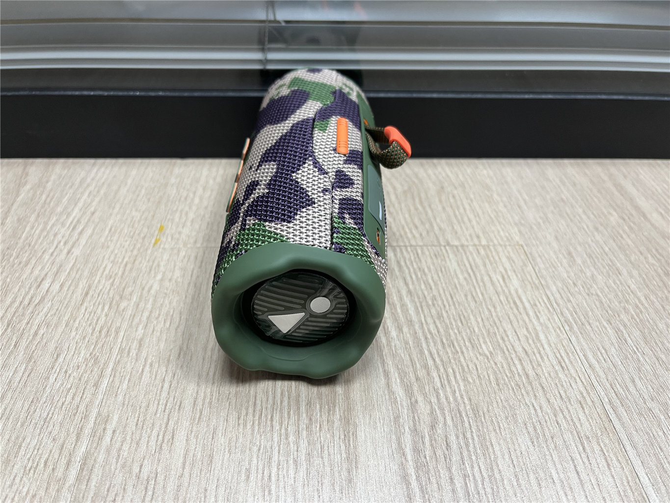 רמקול JBL אלחוטי נייד FLIP 7 – תמונה 4
