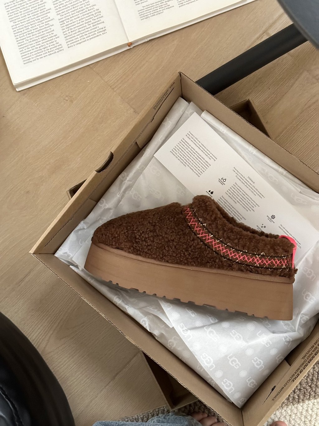 כפכפים UGG פלטפורמה – תמונה 9