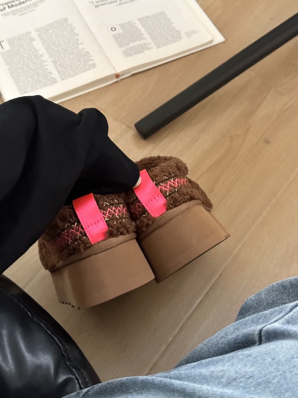 כפכפים UGG פלטפורמה – תמונה 7