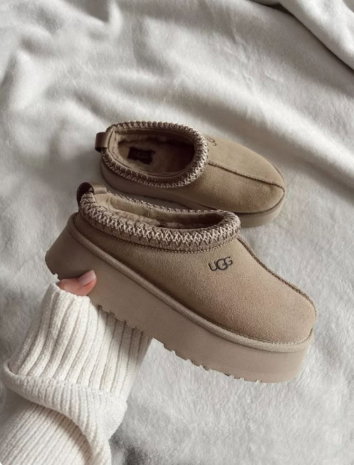 כפכפים UGG