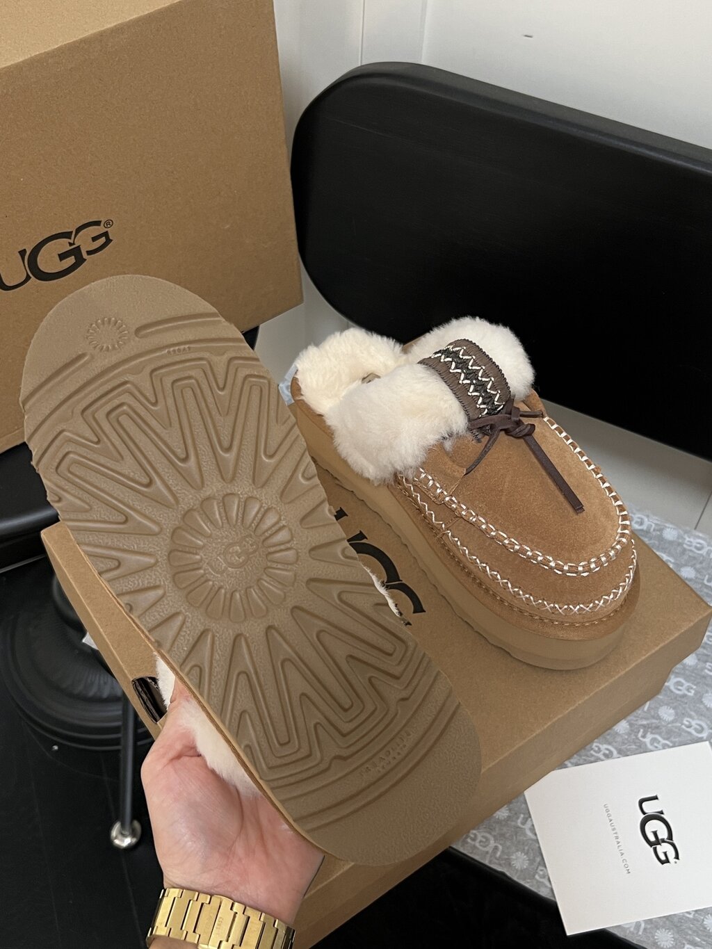 כפכפים UGG – תמונה 8