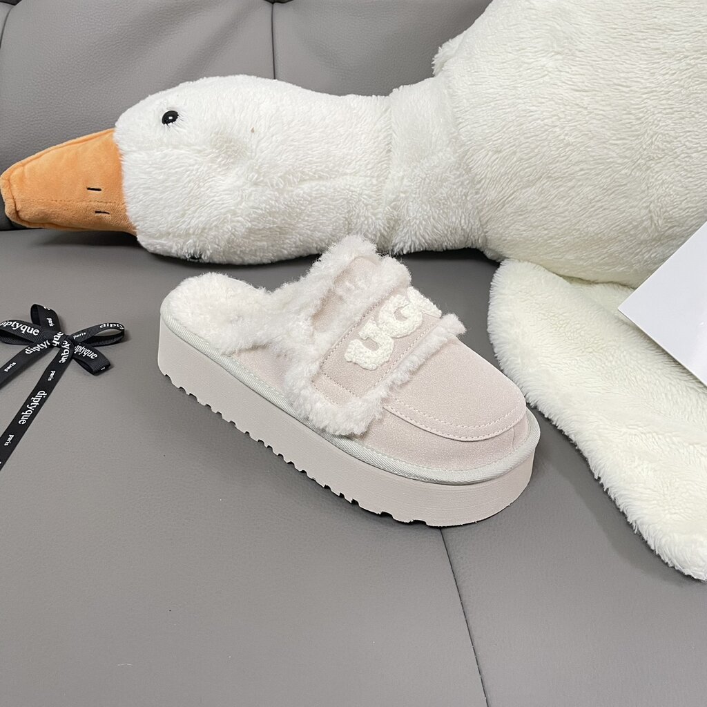 כפכפים UGG – תמונה 6