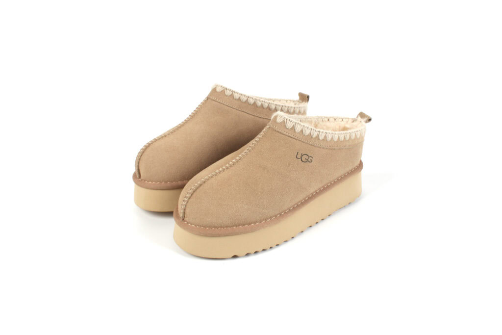 כפכפים ugg עם ריקמה – תמונה 8