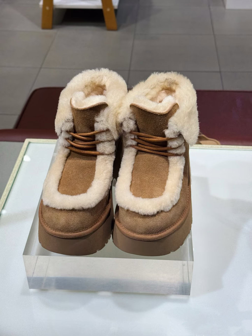 מגפיים UGG אסמי פלטפורמה – תמונה 14