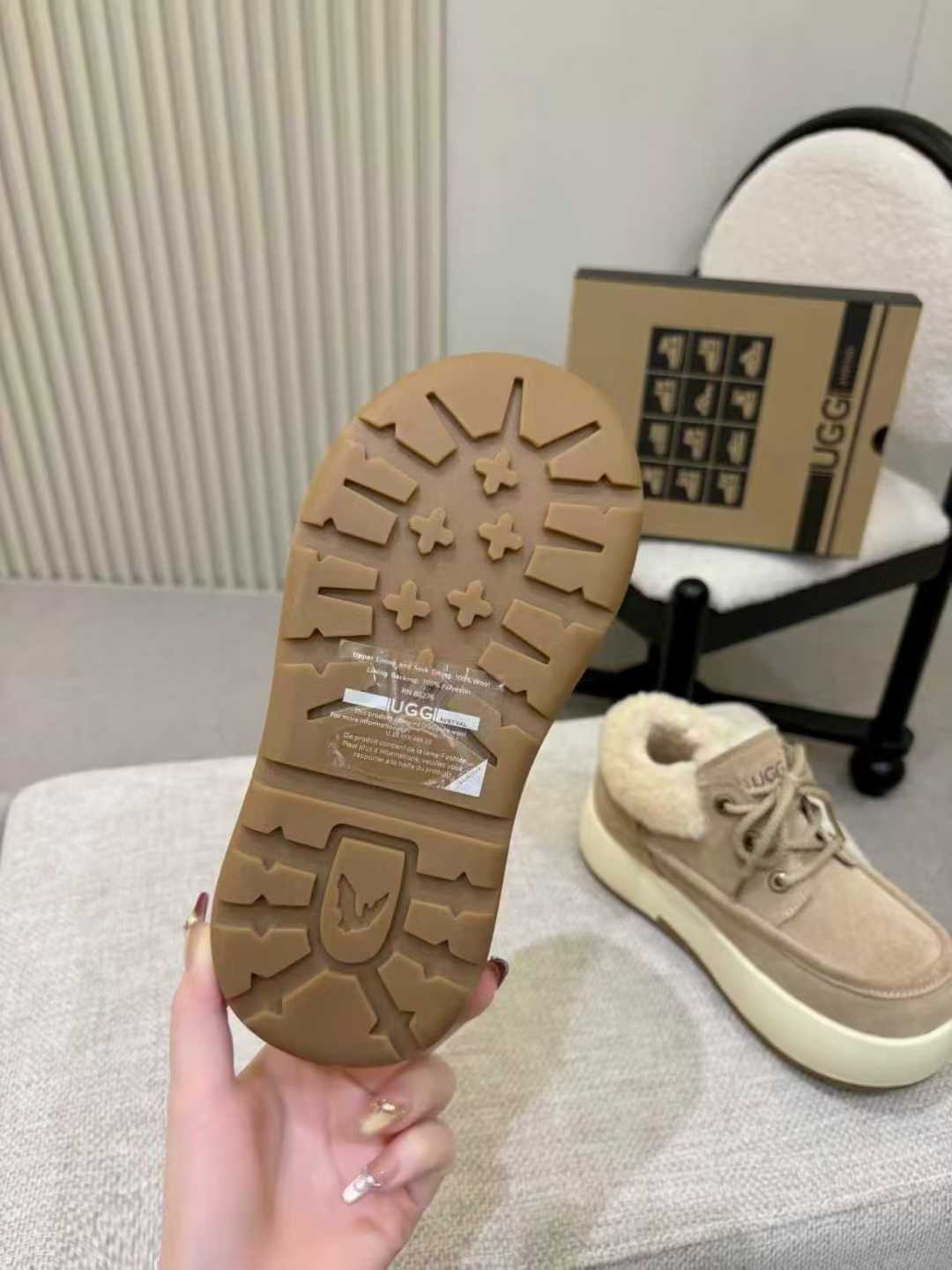 נעליים UGG – תמונה 10