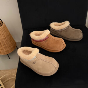 כפכפים UGG