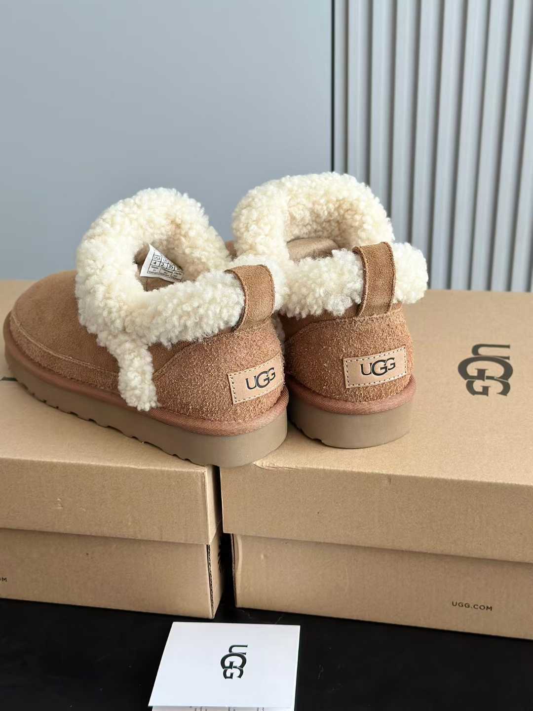 מגפיים UGG אולטרה מיני – תמונה 10