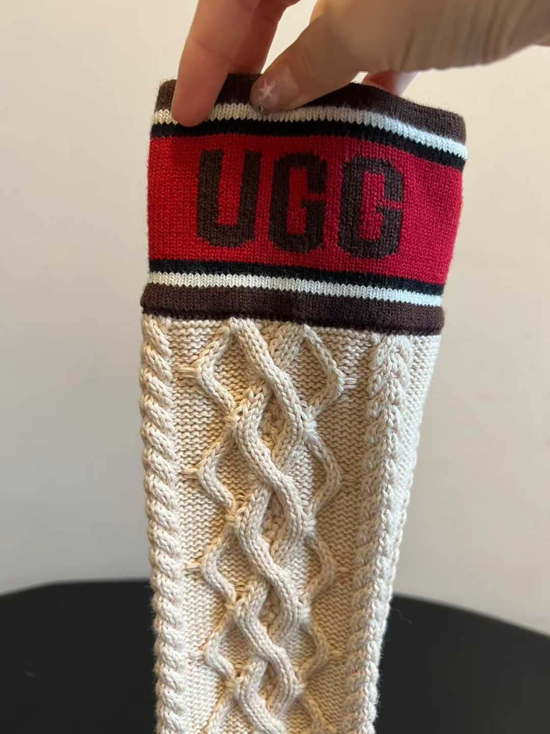 מגפיים UGG בשילוב חותלות – תמונה 13