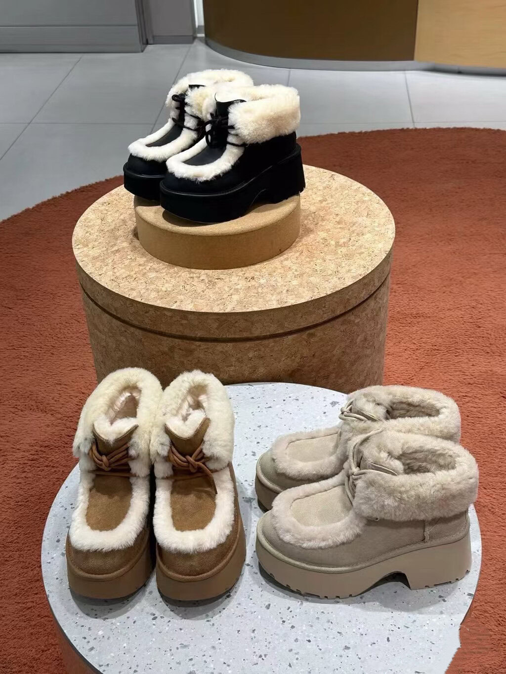 מגפיים UGG אסמי פלטפורמה – תמונה 8